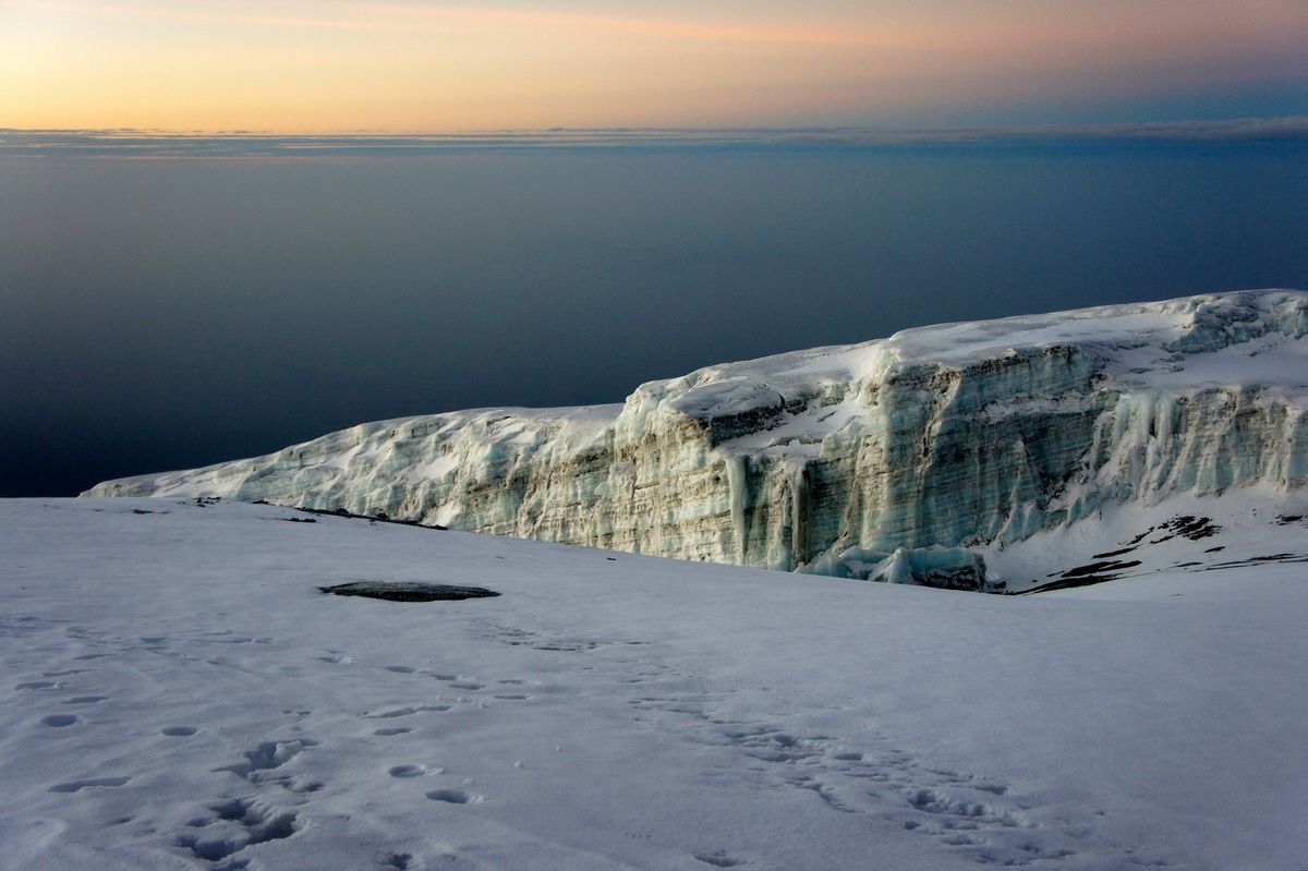 Glaciers_of_Mount_Kilimanjaro